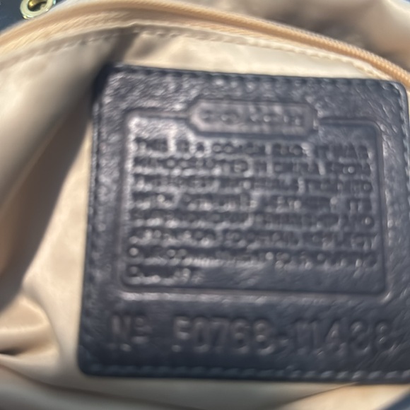 Coach - Picture 5 of 10